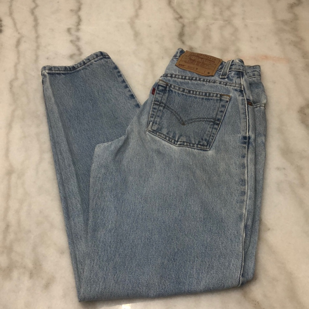 Vintage 1998 Levi’s 550 26x30.5 Relaxed Fit Tapered Leg Jeans